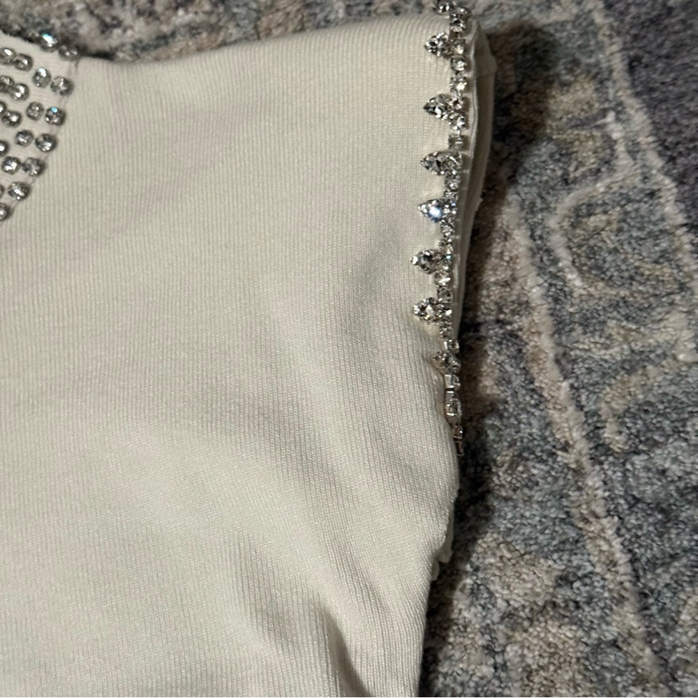 NWT Lizzette Collection Rhinestone Top - Picture 4 of 4